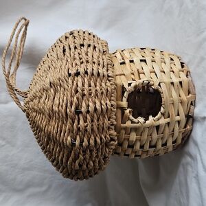 Woven Mushroom-Shaped Bird Feeder